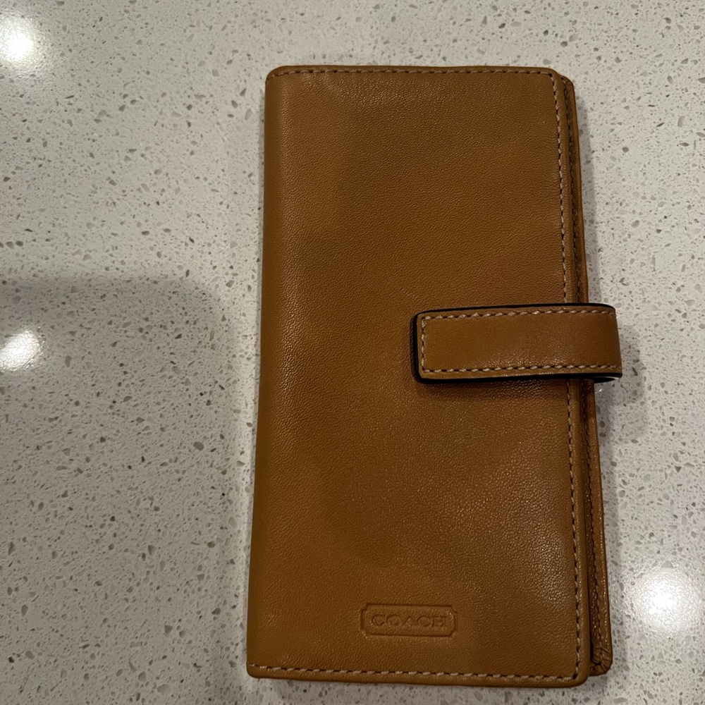 Coach cardholder never used